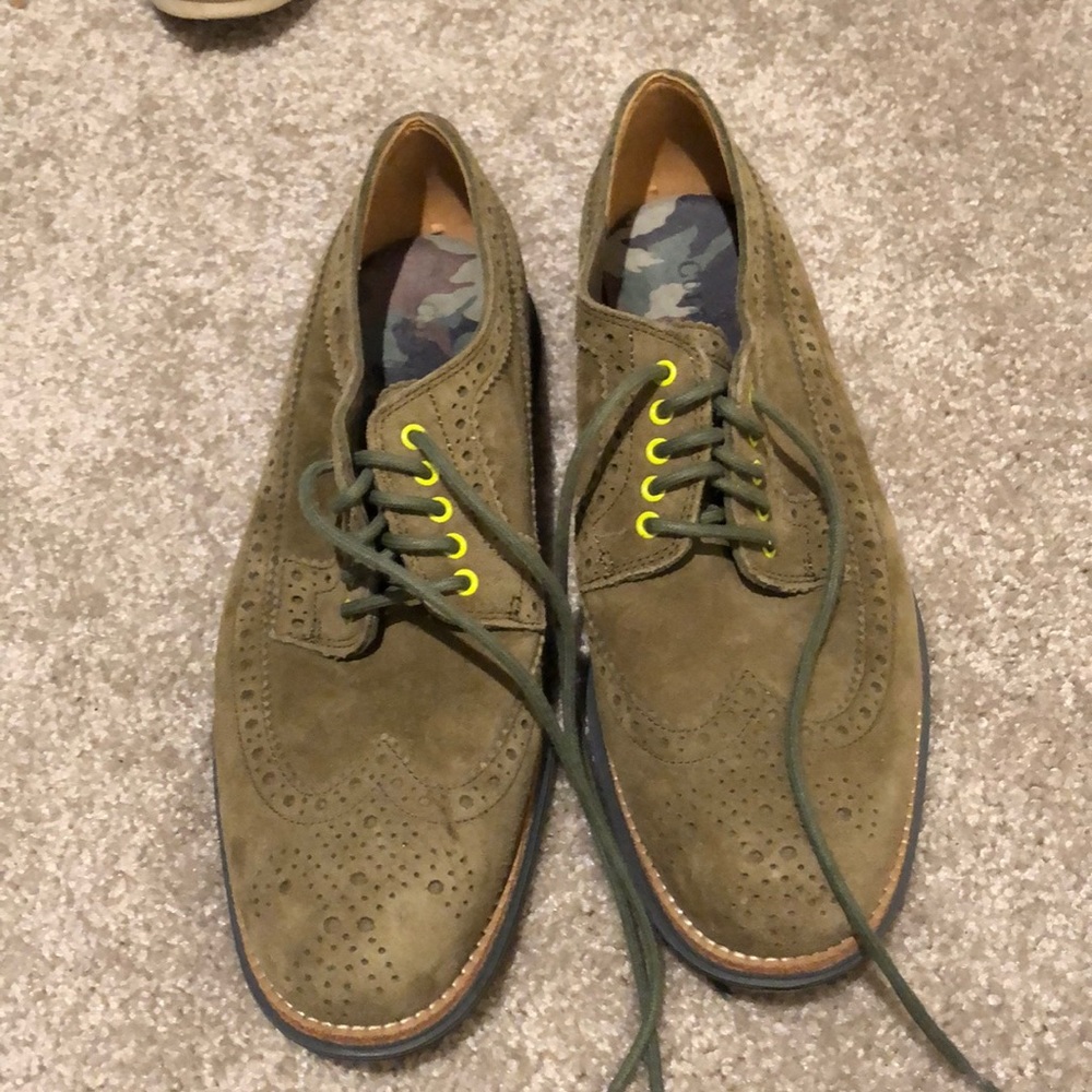 Cole Hann Army green velvet premium leather
